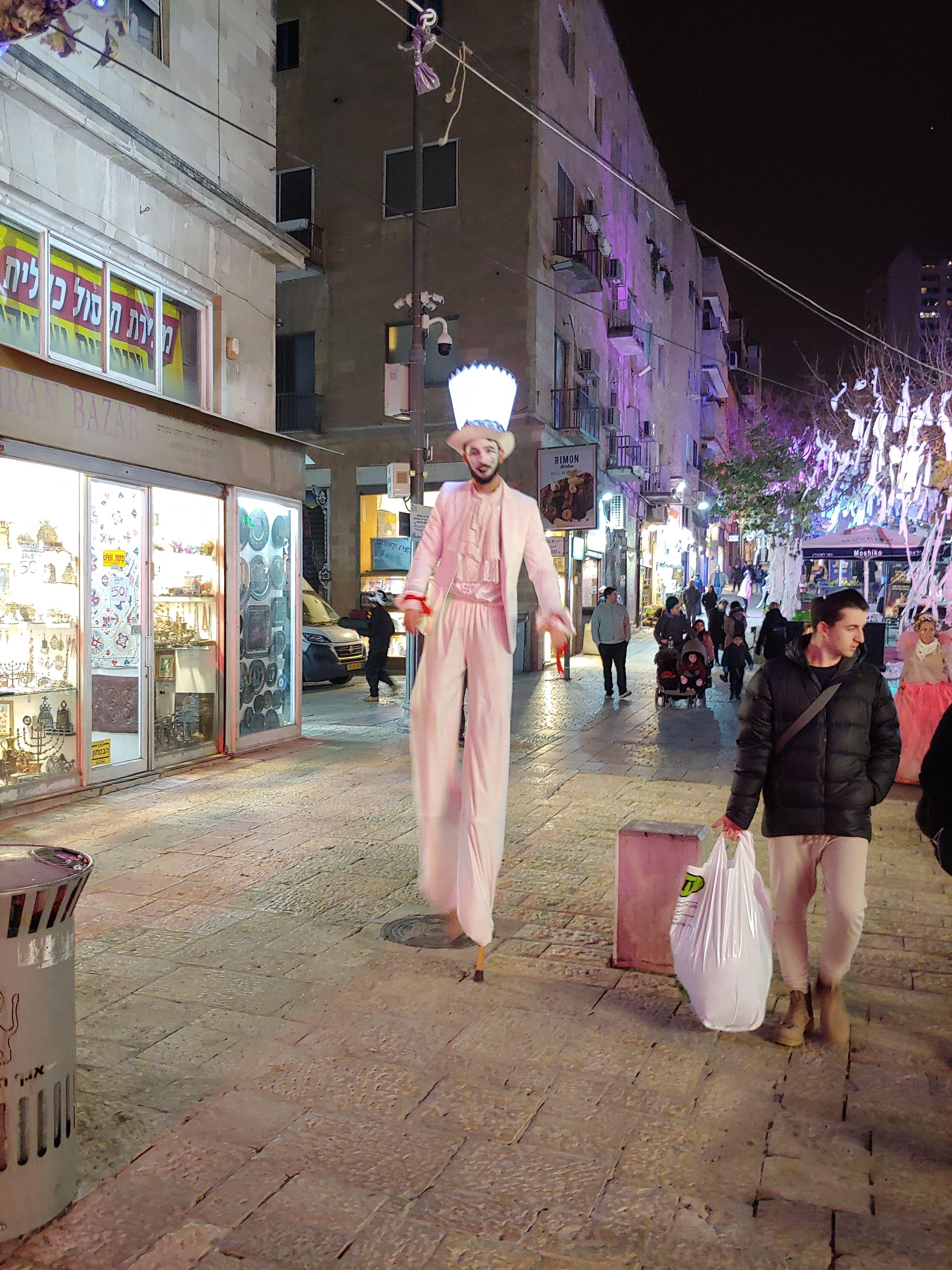 Discover the Vibrant Evening Ambiance of Ben Yehuda Street, Jerusalem | Tradition Tours