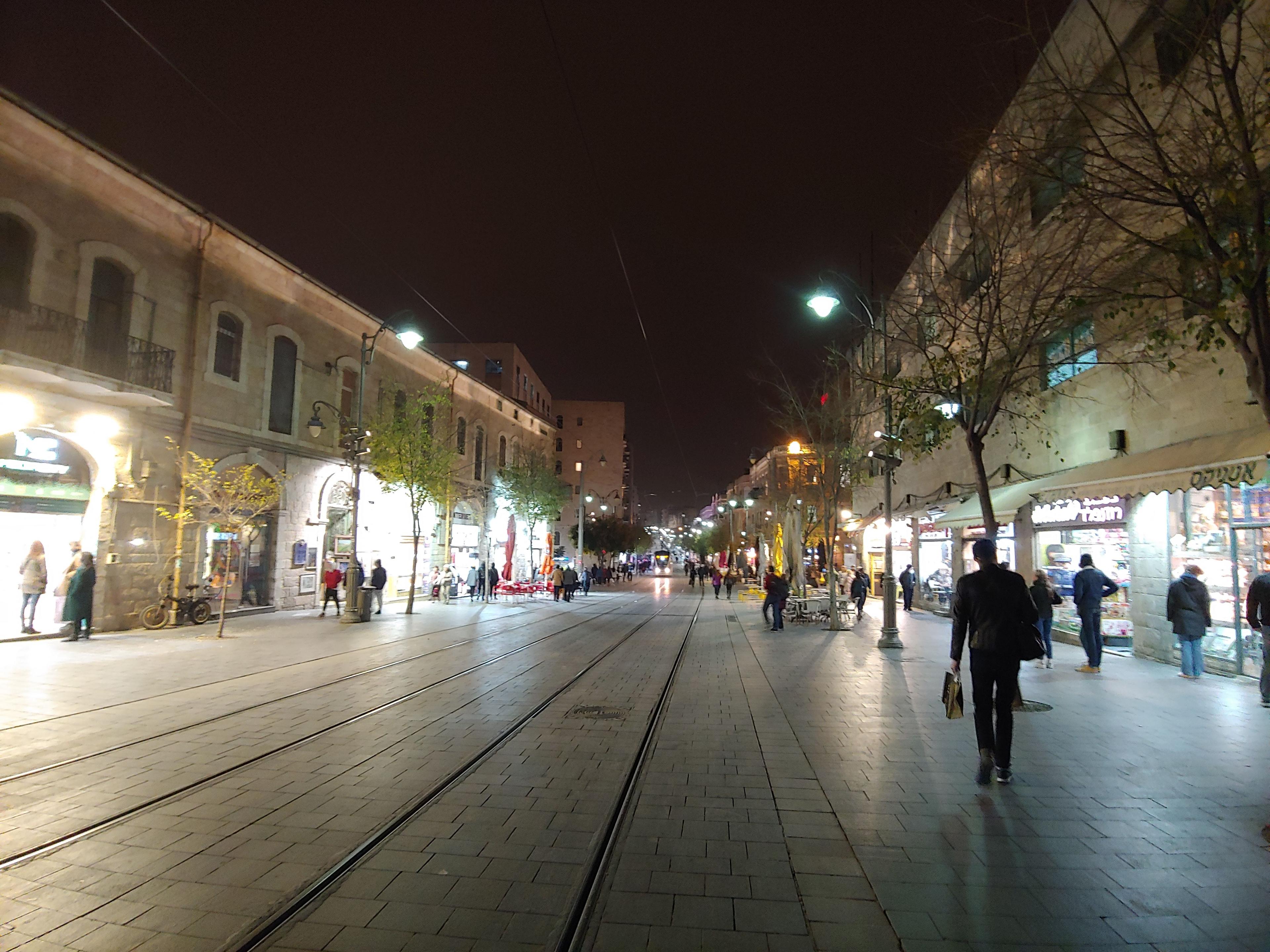 Discover the Vibrant Evening Ambiance of Ben Yehuda Street, Jerusalem | Tradition Tours